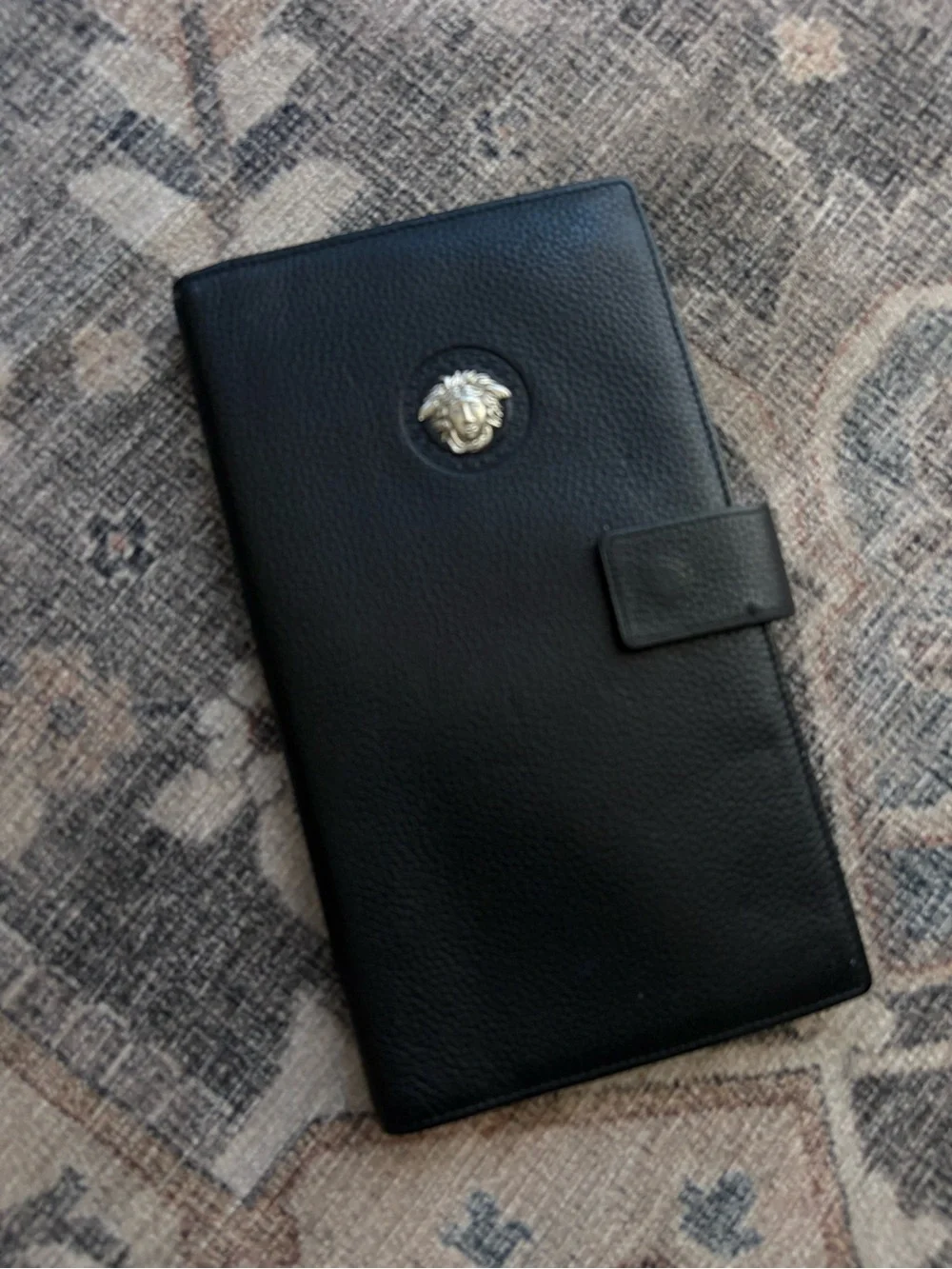 Vtg Gianni Versace Black Medusa pebbled leather organizer travel wallet holder